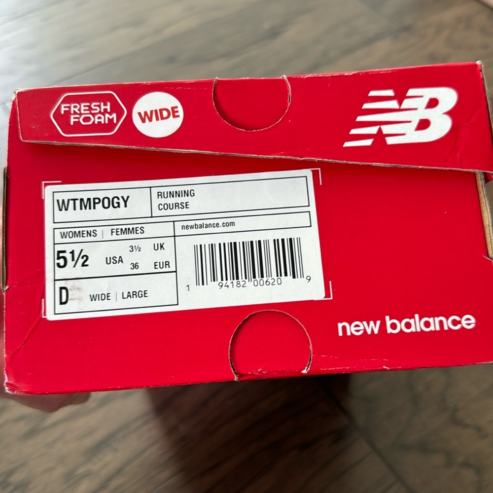 NEW New Balance Women’s Running Shoes Size 5.5 Wide